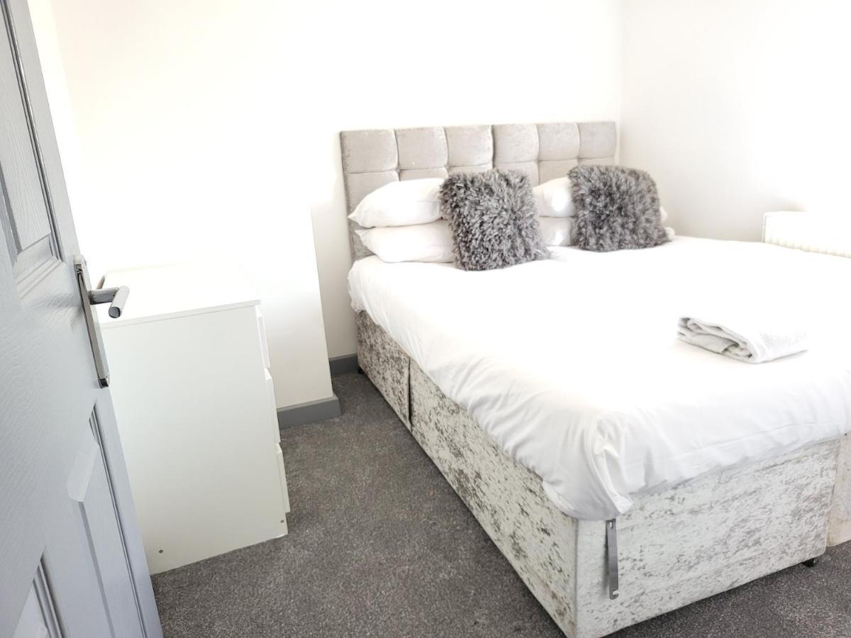 Vetrelax 4Bedroom House With Garden And Parking Colchester Exteriör bild